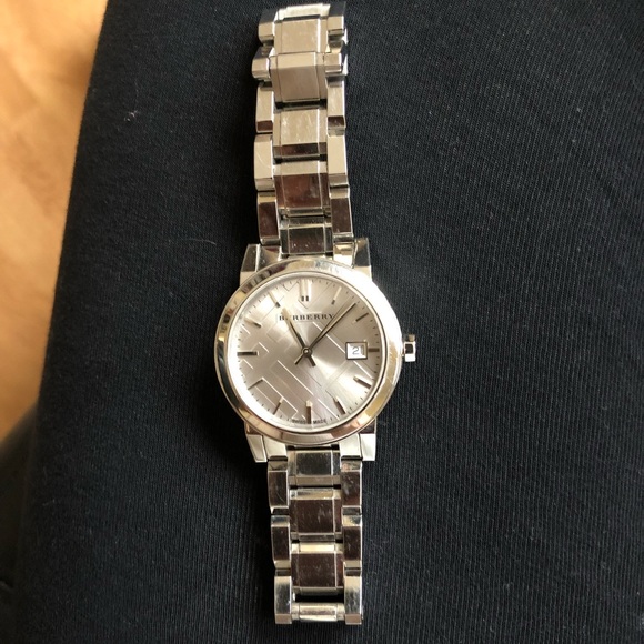 Burberry stainless steel quartz watch - Picture 3 of 6